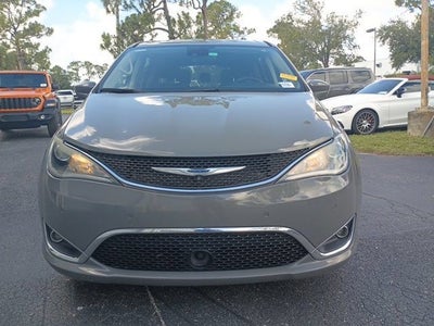 2020 Chrysler Pacifica Touring