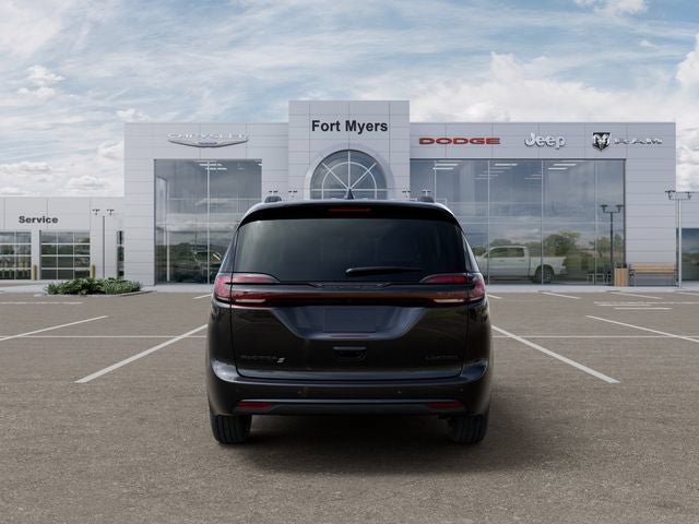 2027 Chrysler Pacifica PACIFICA LIMITED