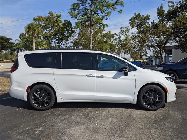 2026 Chrysler Pacifica PACIFICA LIMITED