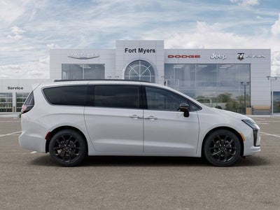 2027 Chrysler Pacifica PACIFICA LIMITED