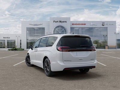 2027 Chrysler Pacifica PACIFICA LIMITED