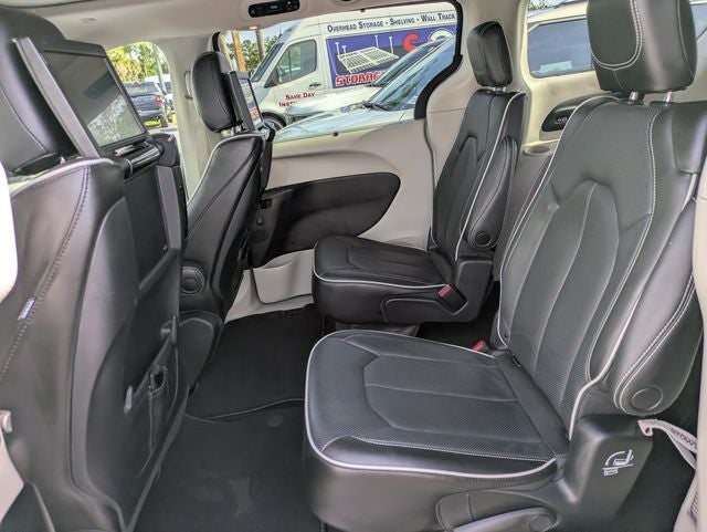 2023 Chrysler Pacifica Limited AWD