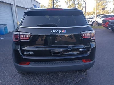 2022 Jeep Compass Latitude FWD