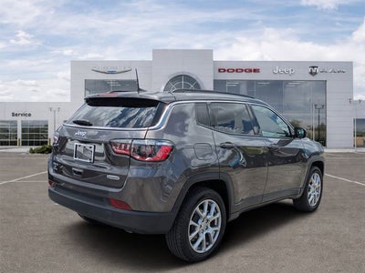 2022 Jeep Compass Latitude Lux 4x4