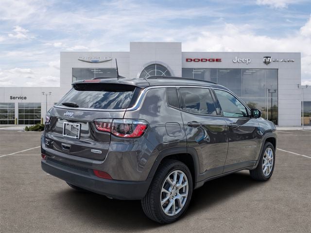 2022 Jeep Compass Latitude Lux 4x4