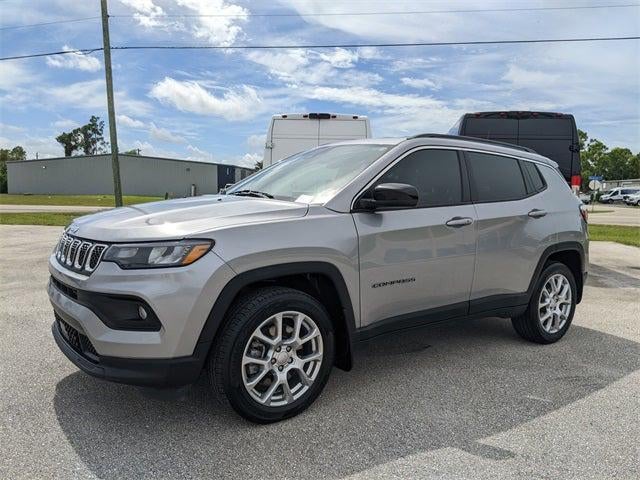 2023 Jeep Compass Latitude Lux FWD