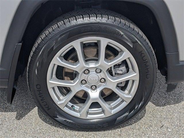 2023 Jeep Compass Latitude Lux FWD