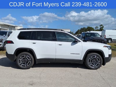 2027 Jeep Cherokee CHEROKEE LAREDO 4X4