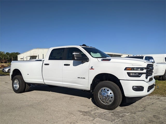 2026 RAM Ram 3500 RAM 3500 BIG HORN CREW CAB 4X4 8' BOX