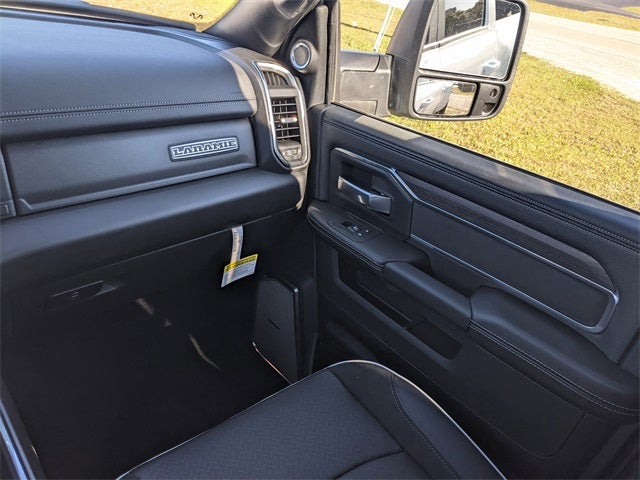 2026 RAM Ram 3500 RAM 3500 LARAMIE CREW CAB 4X4 8' BOX