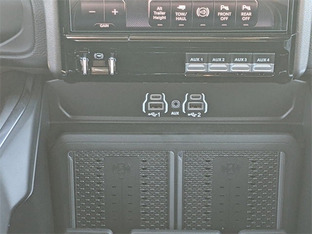 2026 RAM Ram 3500 RAM 3500 LARAMIE CREW CAB 4X4 8' BOX