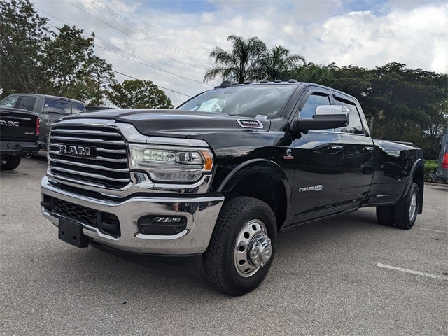 2022 RAM 3500 Limited Longhorn Crew Cab 4x4 8' Box