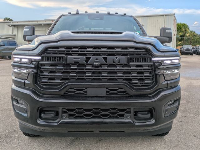 2026 RAM Ram 3500 RAM 3500 LIMITED CREW CAB 4X4 8' BOX