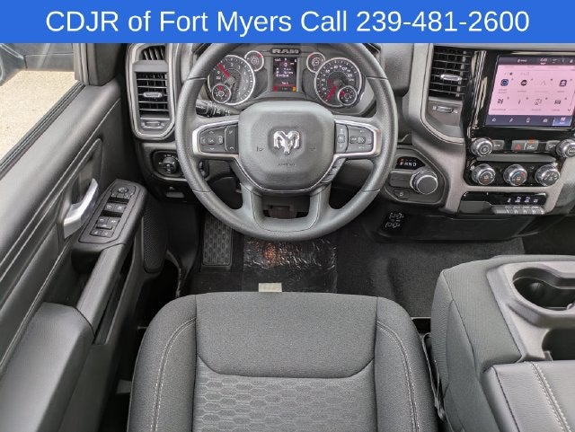2026 RAM Ram 1500 RAM 1500 EXPRESS CREW CAB 4X2 5'7' BOX