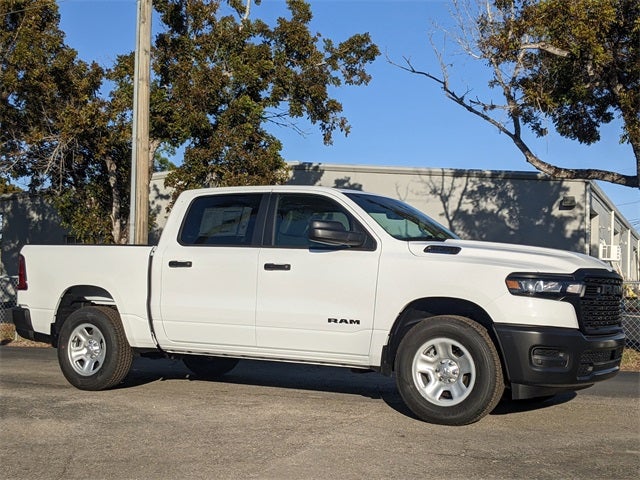 2026 RAM Ram 1500 RAM 1500 TRADESMAN CREW CAB 4X2 5'7' BOX