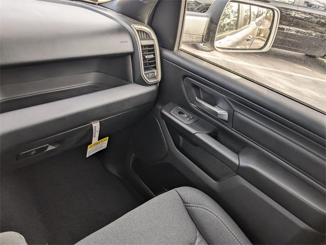 2026 RAM Ram 1500 RAM 1500 TRADESMAN CREW CAB 4X2 5'7' BOX