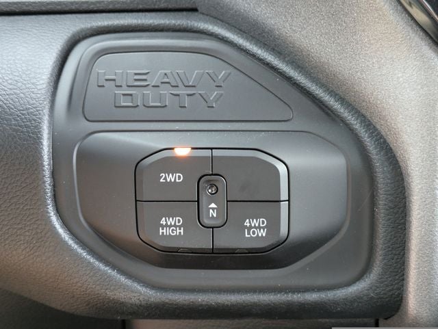2026 RAM 2500 RAM 2500 BLACK EXPRESS CREW CAB 4X4 6'4' BOX
