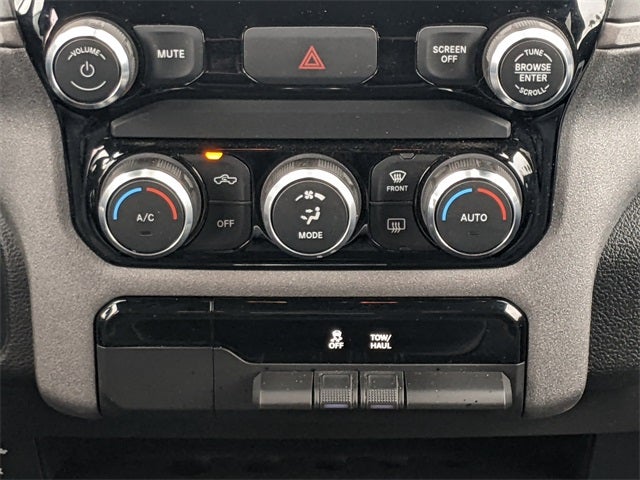 2024 RAM 2500 Tradesman Crew Cab 4x4 8' Box