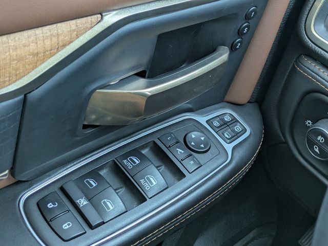 2024 RAM 2500 Limited Longhorn Crew Cab 4x4 8' Box