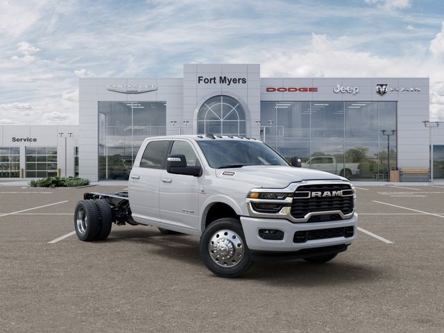 2026 RAM Ram 5500 Chassis Cab RAM 5500 BIG HORN CHASSIS CREW CAB 4X4 60' CA