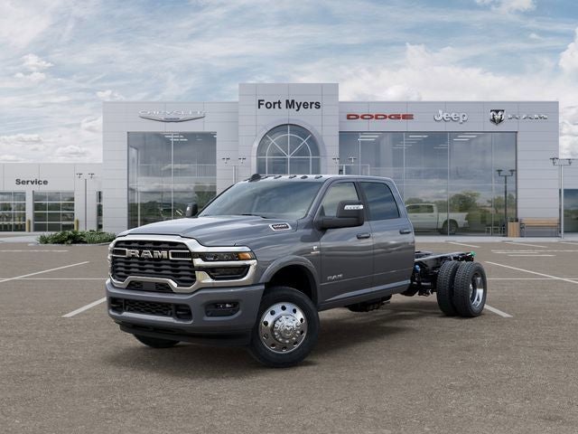 2026 RAM 5500 Big Horn 4X4 Crew Cab DRW 173" WB's photo