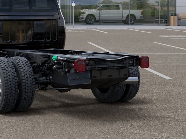 2026 RAM Ram 5500 Chassis Cab RAM 5500 BIG HORN CHASSIS CREW CAB 4X4 60' CA