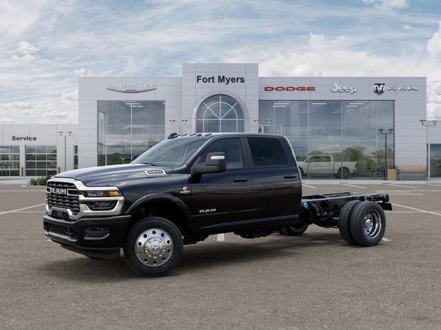 2026 RAM Ram 5500 Chassis Cab RAM 5500 BIG HORN CHASSIS CREW CAB 4X4 60' CA