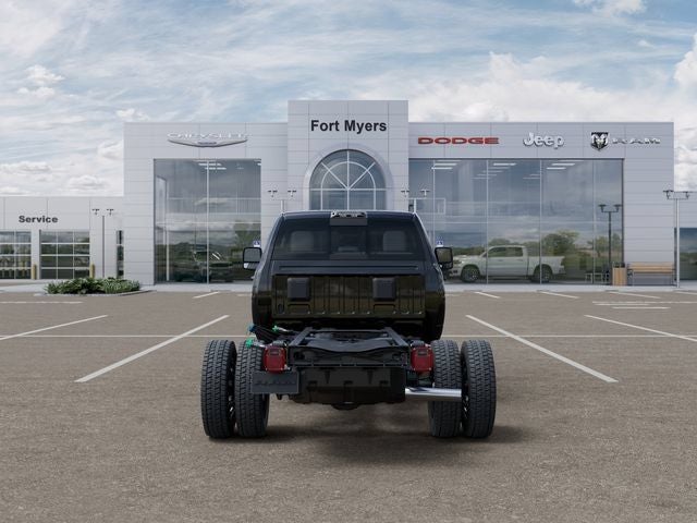 2026 RAM Ram 5500 Chassis Cab RAM 5500 BIG HORN CHASSIS CREW CAB 4X4 60' CA