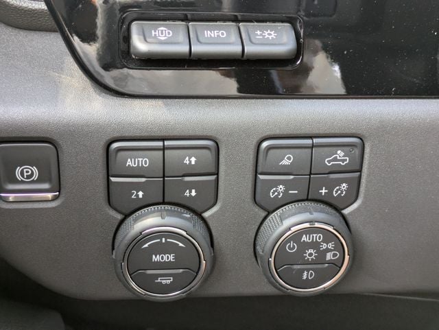2025 Chevrolet Silverado 1500 4WD Crew Cab Short Bed High Country