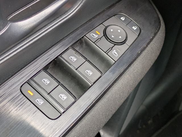 2025 Nissan Kicks S FWD