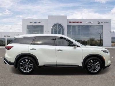 2023 INFINITI QX60 LUXE