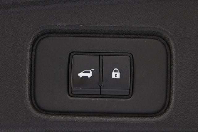 2025 Nissan Pathfinder SV FWD