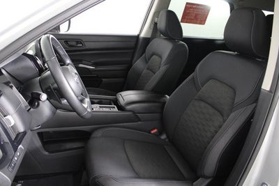 2025 Nissan Pathfinder SV FWD
