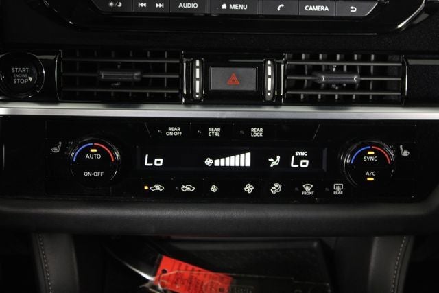 2025 Nissan Pathfinder SV FWD