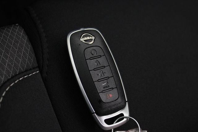2025 Nissan Pathfinder SV FWD