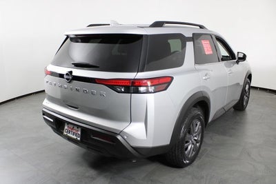 2025 Nissan Pathfinder SV FWD