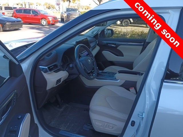 2021 Toyota Highlander Hybrid Limited