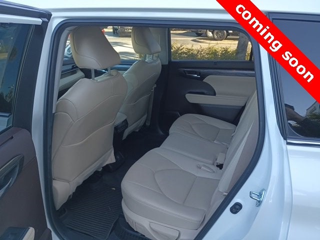 2021 Toyota Highlander Hybrid Limited