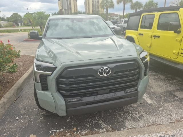 2026 Toyota Tundra SR5 CrewMax 5.5' Bed