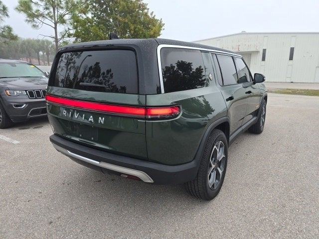 2023 Rivian R1S Adventure