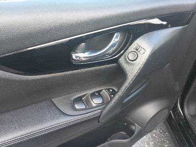 2020 Nissan Rogue Sport SV FWD Xtronic CVT