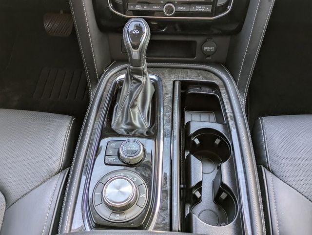 2021 INFINITI QX80 LUXE AWD