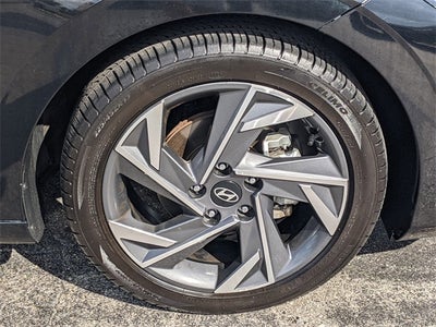 2024 Hyundai Elantra Limited