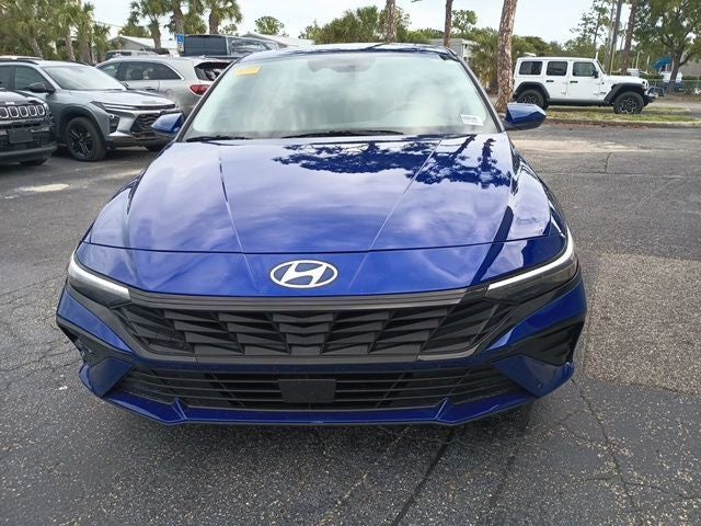 2025 Hyundai Elantra 2.0 SEL Convenience IVT's photo