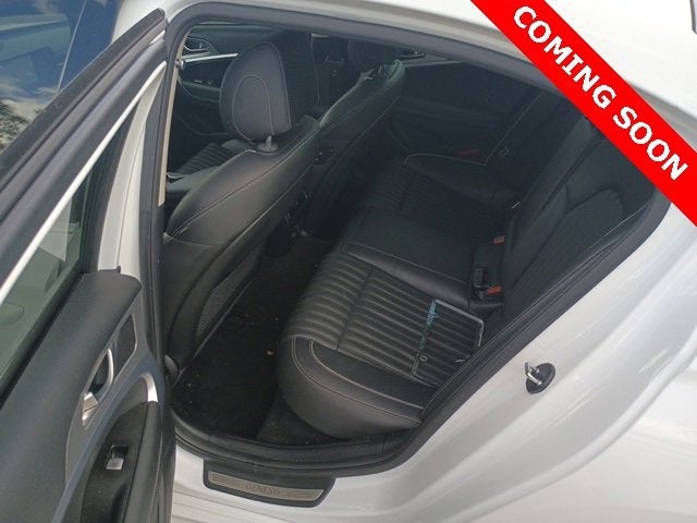 2022 Genesis G70 2.0T