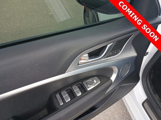 2022 Genesis G70 2.0T