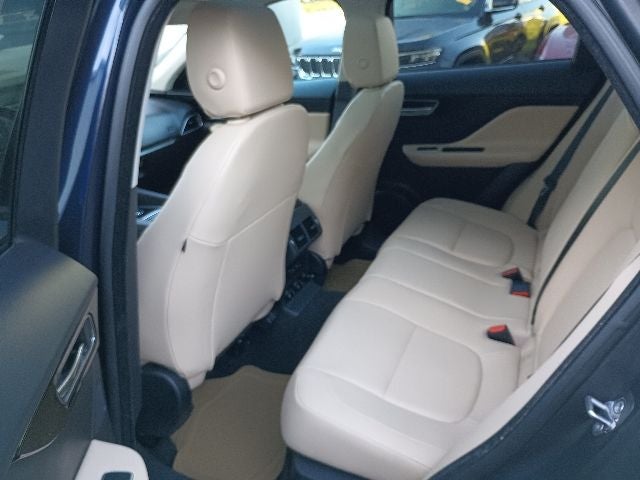 2018 Jaguar F-PACE 25t Premium