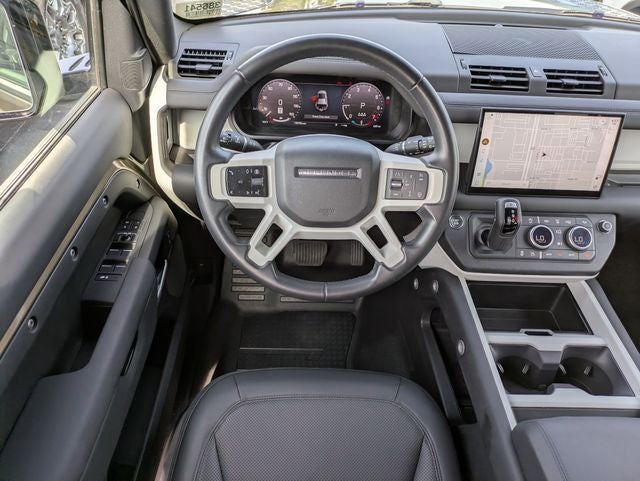 2025 Land Rover Defender 110 P300