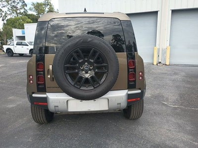 2025 Land Rover Defender 110 P300