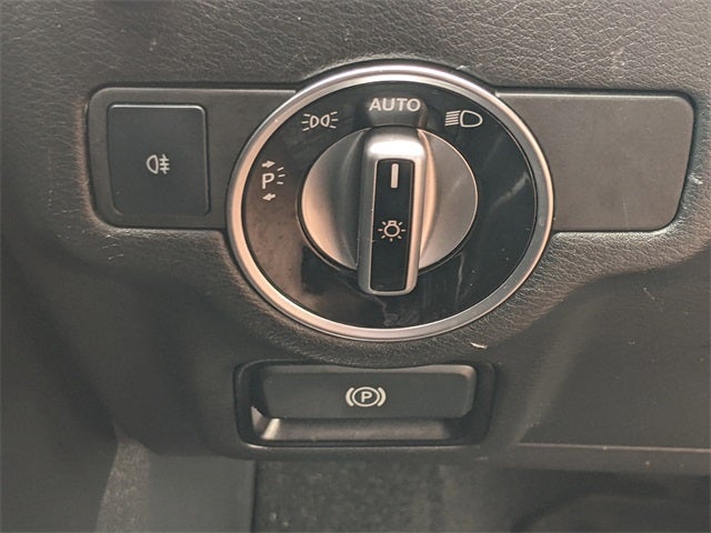 2018 INFINITI QX30 Base